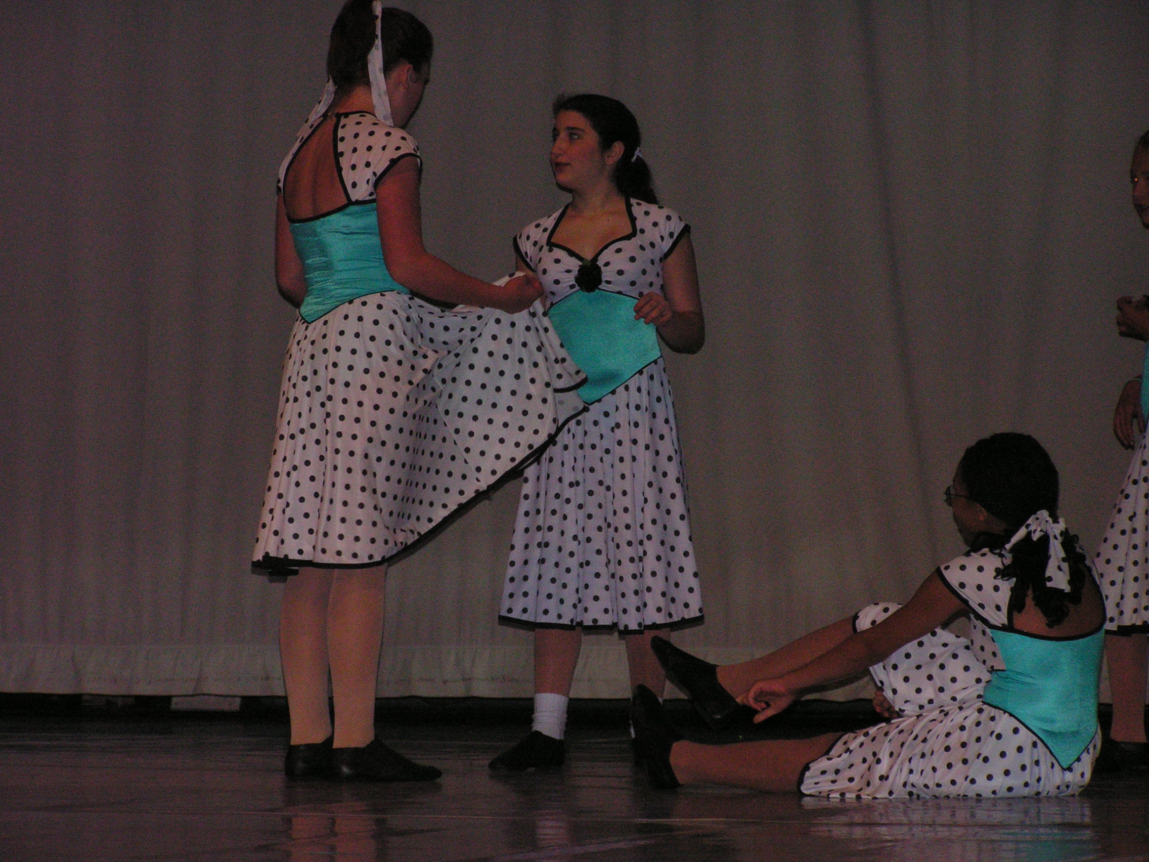 ./2006/Dance Recital/Danceurs Dress Reh 20 0001.JPG